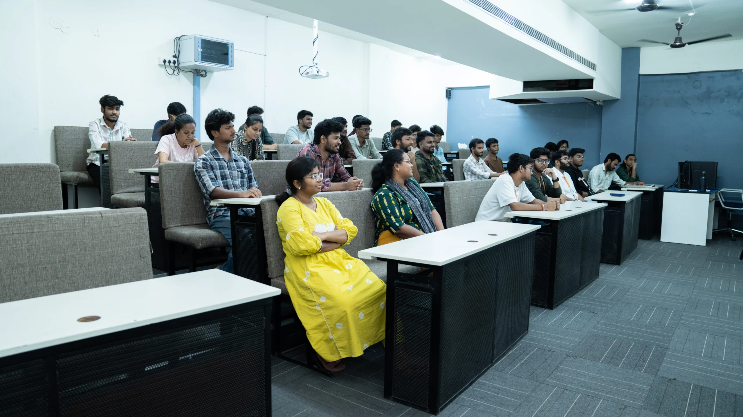 Seminar-scaled.webp